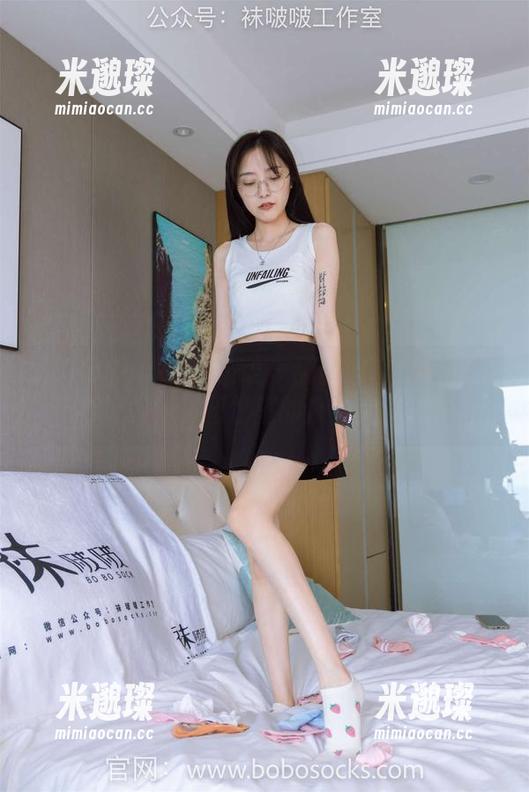 BoBoSocks袜啵啵-甜甜圈 BoBoSocks袜啵啵 - 甜甜圈带你看靓丽高跟凉鞋,图包里的魔力大作战!