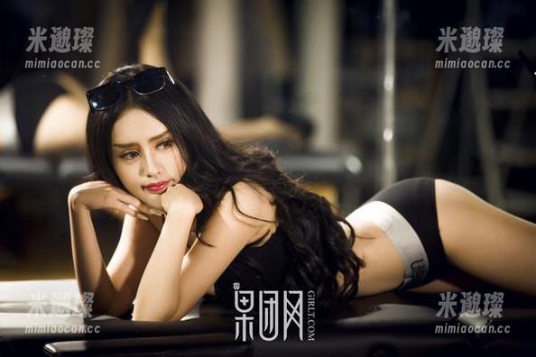 果团网全集：午后蓝颜，娇滴依旧，含蓄的模样真让人琢磨。
