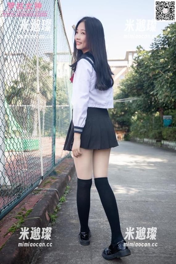 MSLASS梦丝女神 - 小茶聚焦内在纯，写真合集：像是偶尔掉落的茶叶，可能就让你从科学走向哲学。