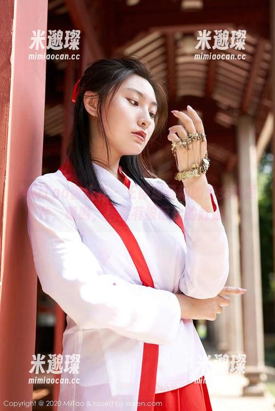 MiiTao蜜桃社-王静瑶 MiiTao蜜桃社 - 王静瑶最新的兔女郎照片,哦哟,居然有被萌化的赶脚。