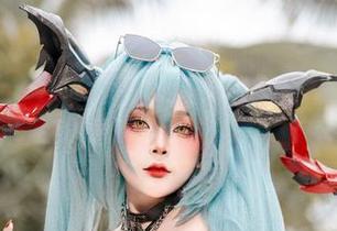 原图上线!Sayo Momo的“碧蓝航线”,阿尔萨斯小哥哥已经准备好引发海啸了!