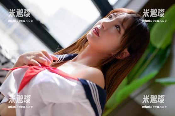 Seoyool(서율)的居家写真大作战：在线不只是为了吃零食！