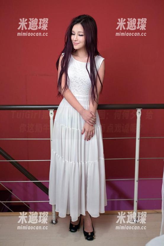 TuiGirl推女郎-何何夕 TuiGirl推女郎 - 分享原图:何何夕,给你这奶牛加个戏,感觉有点戏谑呢?