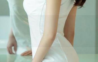 UGirls尤果网 – 易阳最新长腿上线，众多细节让人不自觉想多看两眼