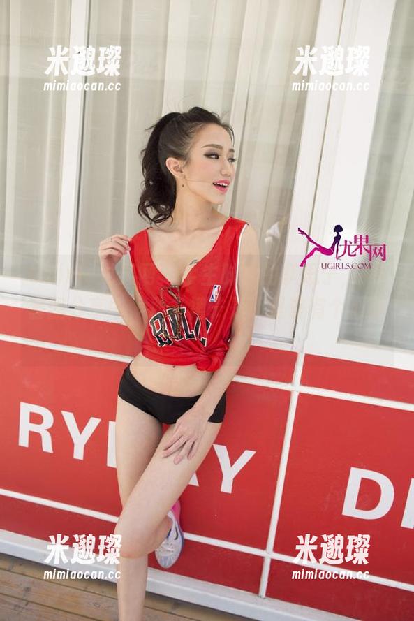 UGirls尤果网 - 学生时代的李思宁，JK套图分享中，那条裙子是不是该有个心事？