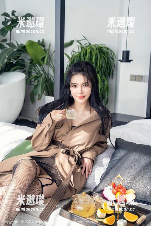 XINGYAN星颜社-赵馨悦 XINGYAN星颜社 - 天台上的赵馨悦,无圣光只剩缱绻的套图片段
