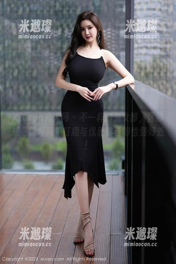 Xiuren秀人网 - 不一样的兔女郎，区静瑶最新写真把打趣与优雅结合得恰到好处！