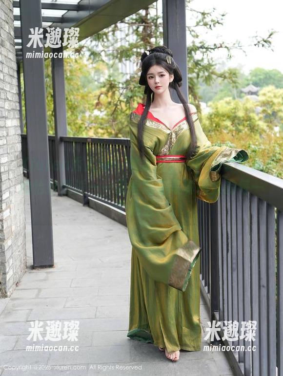 Xiuren秀人网 - 林文文yooki与体操服的恰妙邂逅——我爱这组写真图集的每一个角落。