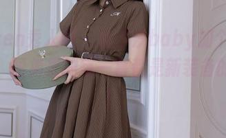 Xiuren秀人网 – 给汐汐baby加个定制眼镜，图集里的每一幕都是新装备的礼赞！