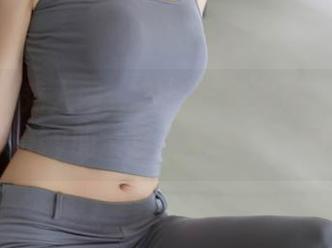 Xiuren秀人网 – 美腿与美臀那点事：芝芝Booty的全套，不来一睹为快么