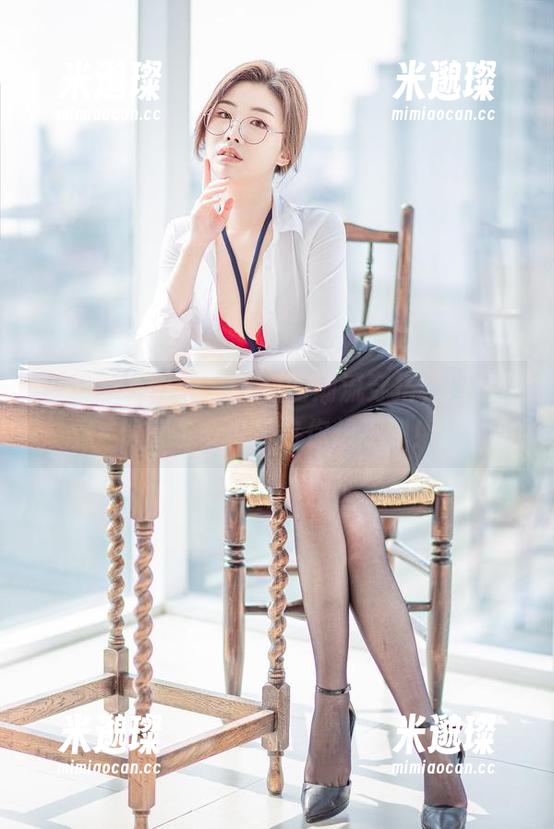 游艇上Yebin(전예빈)的潮流穿搭，图包里保管了多少风格你想不到！