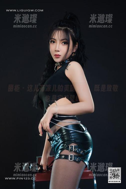 丽柜 - 这儿有凉儿的美腿合集，既是致敬，也是完美壁纸！