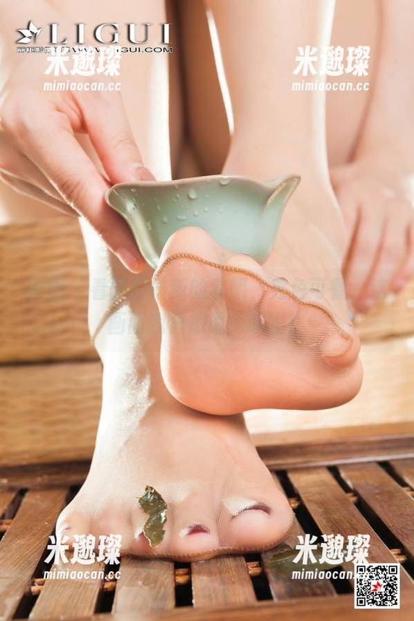 丽柜 - 看阳阳最新的套图，秀色可餐，这画面我只想说，哎呀！