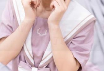 拿着九九八吖的纯白写真，我的审美不自觉升华了呀…