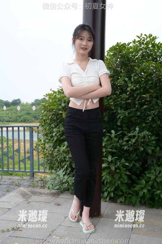 初夏女神 - 环环的写真集，白话风花雪月，下载照亮你的脑洞！