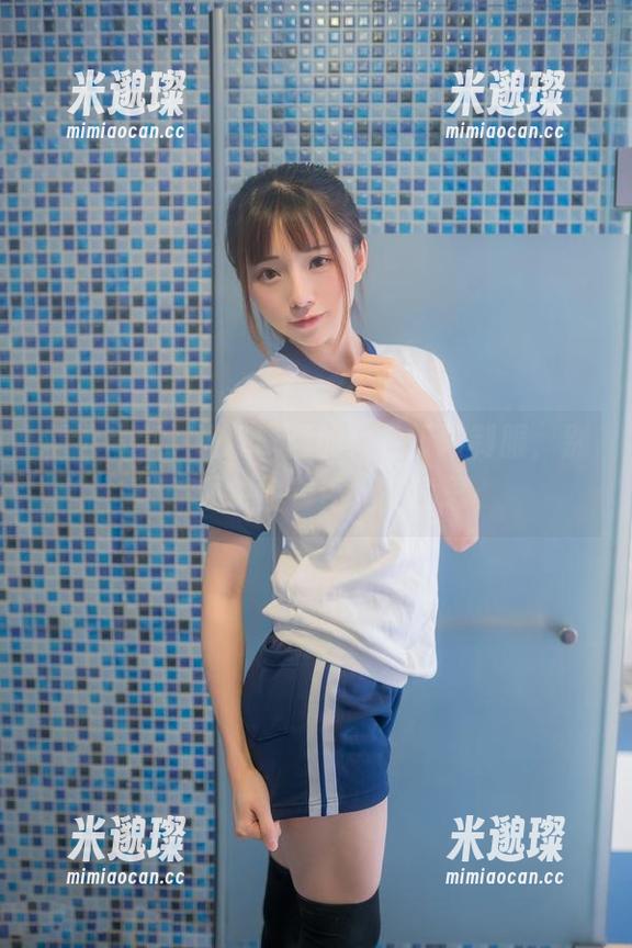 喵糖映画 精选写真:喵糖映画的角色扮演制服,别说,偶尔偷看还挺有意思。