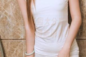 头条女神 – 居家乐趣大分享，快去看这组乔安的最新图库！