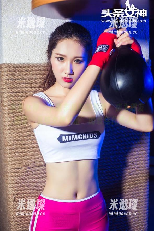 头条女神 - 下载李梓熙的写真，成为朋友圈里‘篮球女神凭证’的最佳代言人！