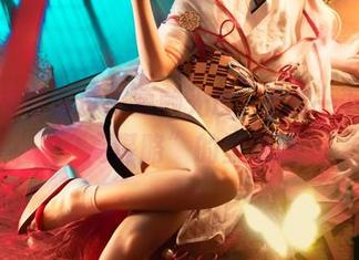 如月灰的写真：源赖光B，了解一下这块“高谋略”的壁纸吧