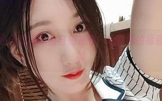 微密圈 – 小玉吃果冻的自拍福利！摄影师的福音也能变女神