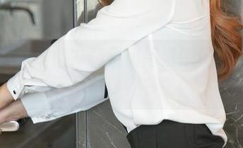 尤果网 – 不信？杨果果高清眼镜套图真能让你一秒变书生！
