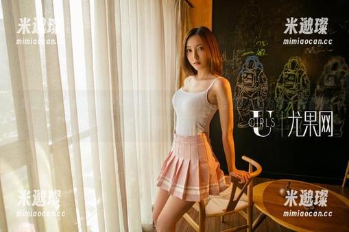 尤果网 - 为啥研依的礼服合集能成为最佳壁纸？因为每一张都像在跟你眨眼！
