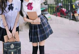 尤蜜荟 – 土肥圆Iris的法宝：学妹图馆精选，让你想起校园春光！