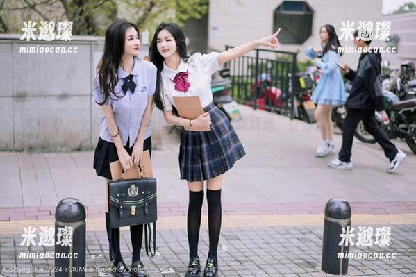 尤蜜荟 - 土肥圆Iris的法宝：学妹图馆精选，让你想起校园春光！
