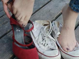 异思趣向 – 黑丝女教？小六的福利图集让你心痒痒，快来瞧一瞧！