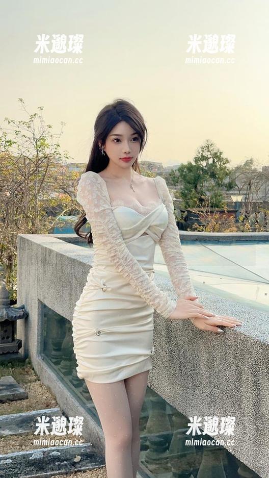 徐莉芝 微密圈 - 看徐莉芝浴室里的‘水战’!分享原图,顺便提醒大家浴霸开关在哪!