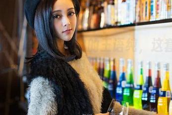 推女神 – 会唱海浪歌的王语纯，这套水手服作品很洋气哦！