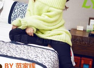 推女神 – 在谭晓彤的和服里，原图级别的壁纸质感，动图都自愧不如。