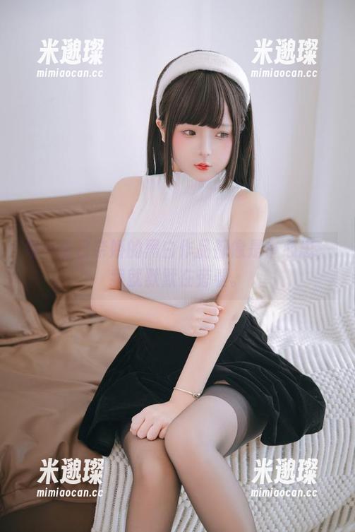 日奈娇 每一张日奈娇的黑白作品都像是小心思,我就默默在旁看。