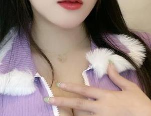 微密圈 – 是可馨吖的私房时刻，不小心让人察觉出她的实力，也太随意了吧！