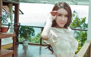 果团网 – 周妍希化身无圣光厨娘，厨具的表情比我还丰富！
