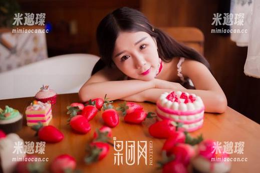 果团网-王语纯 果团网 - 王语纯高清图册:不穿鞋的文艺小调,足下生风