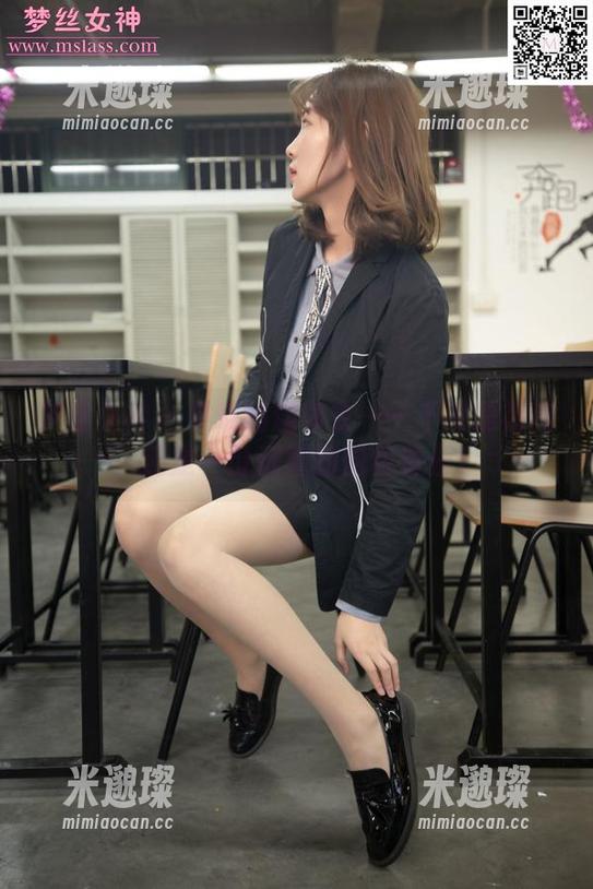 梦丝女神 - 灵唯的连体衣——不仅是福利，还是一份沉重的图包责任！