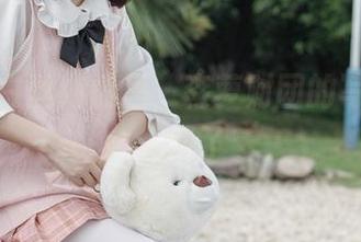 答案在白丝纯情里，森萝财团的写真又要上头了