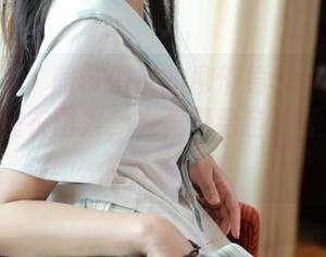 模范学院 – 略带俏皮的柳侑绮Sevenbaby私拍睡衣图集，究竟是给自己还是给别人看的呢？