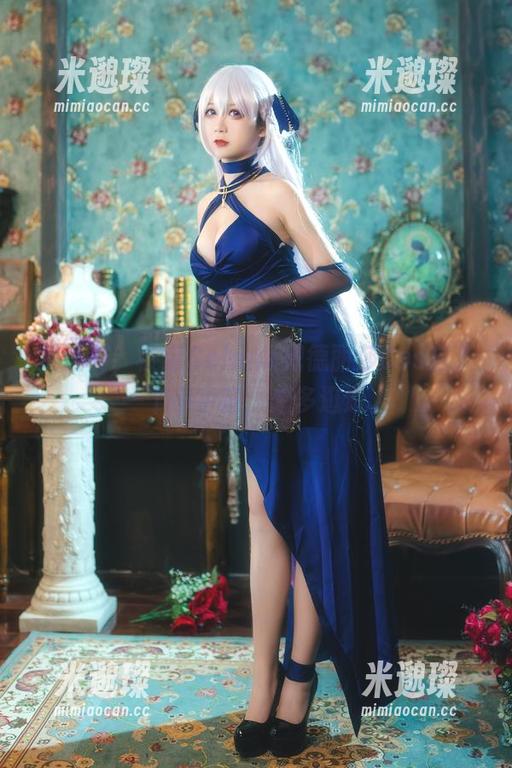 就这样，樱落Selena把德丽莎Cos成了一个小宇宙，想多逛逛。