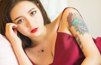 洛丽塔大哥的和服写真集，有些隐晦的优雅，值得慢慢品味。