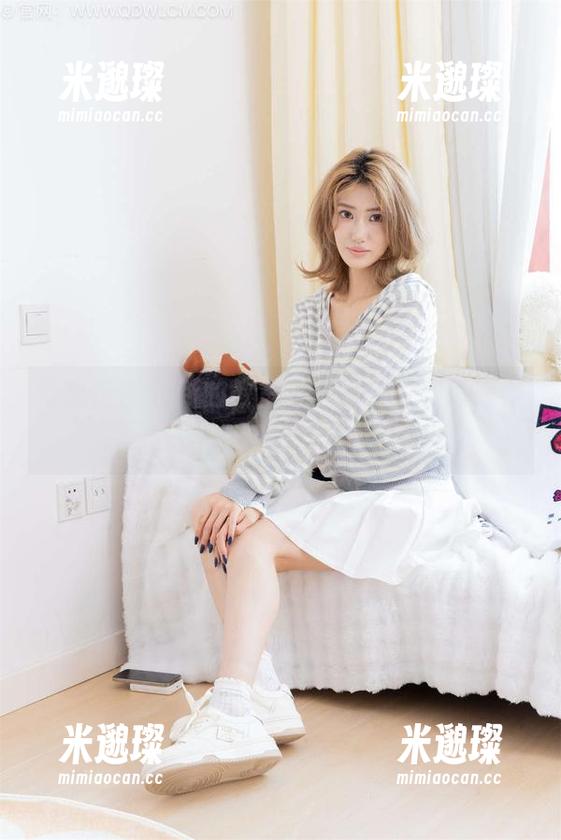 物恋传媒-婷婷 物恋传媒 - 新的教室写真集来了,婷婷不仅仅是在解题!