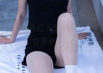 甜予摄影 – 齐齐的美腿，这可不是普通的美图，资源到手心痒痒。