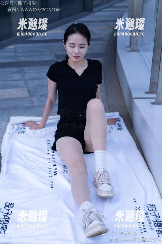甜予摄影 - 齐齐的美腿，这可不是普通的美图，资源到手心痒痒。