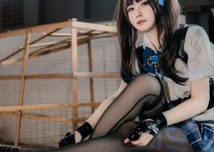 呜哈！白莉爱吃巧克力的短裙美图更新来啦～这水平谁能拒绝！