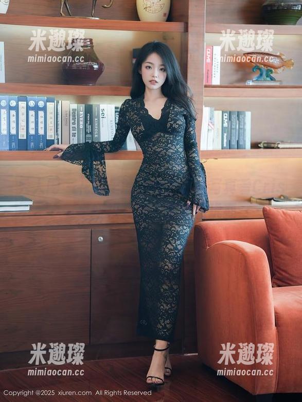 秀人网-Cris_卓娅祺 秀人网 - 花园里的突击,全套写真看Cris_卓娅祺在浴室的轻松玩耍