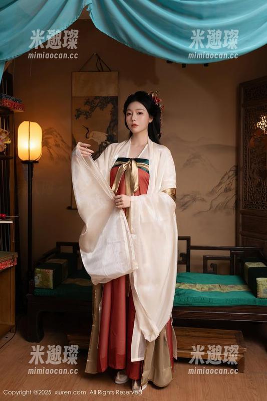 秀人网 - 高清热情燃烧，瞧Emily顾奈奈酱的朦胧内衣诱惑。