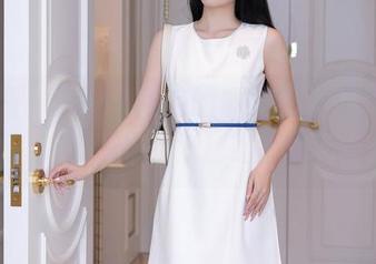 秀人网 – laura阿姣的泰国旅拍又来了，新作一出，妖精组团了！