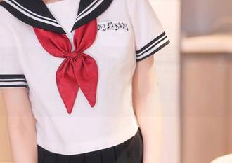 秀人网 – 丹妮Danny最新图集：穿上制服，这丫头又开始撒野了！