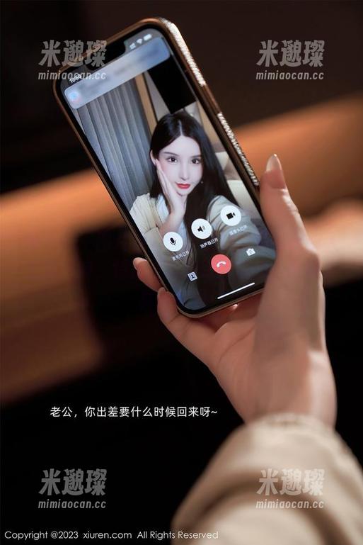 秀人网-唐翩翩 秀人网 - 图片浅析:唐翩翩的高跟鞋对人生的影响,特别是对脚踝的挑战,哈哈,真有意思!